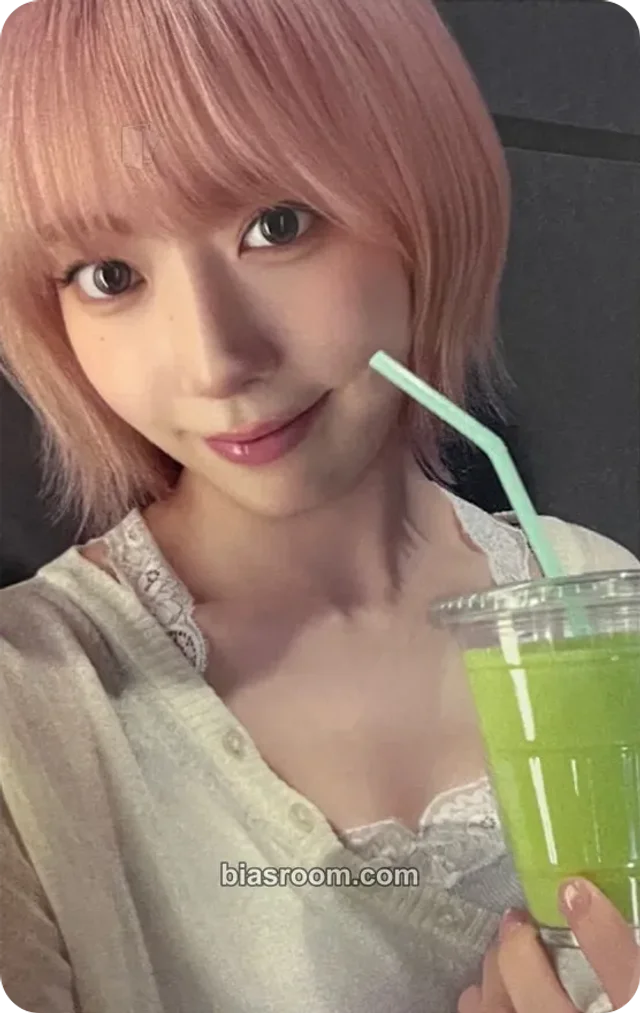 Sakura LE SSERAFIM Pureflow Tour (2026) K-pop photocard