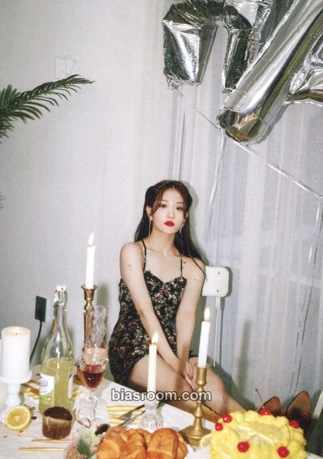 Seoyeon (Y:SY) fromis_9 My Little Society K-pop photocard