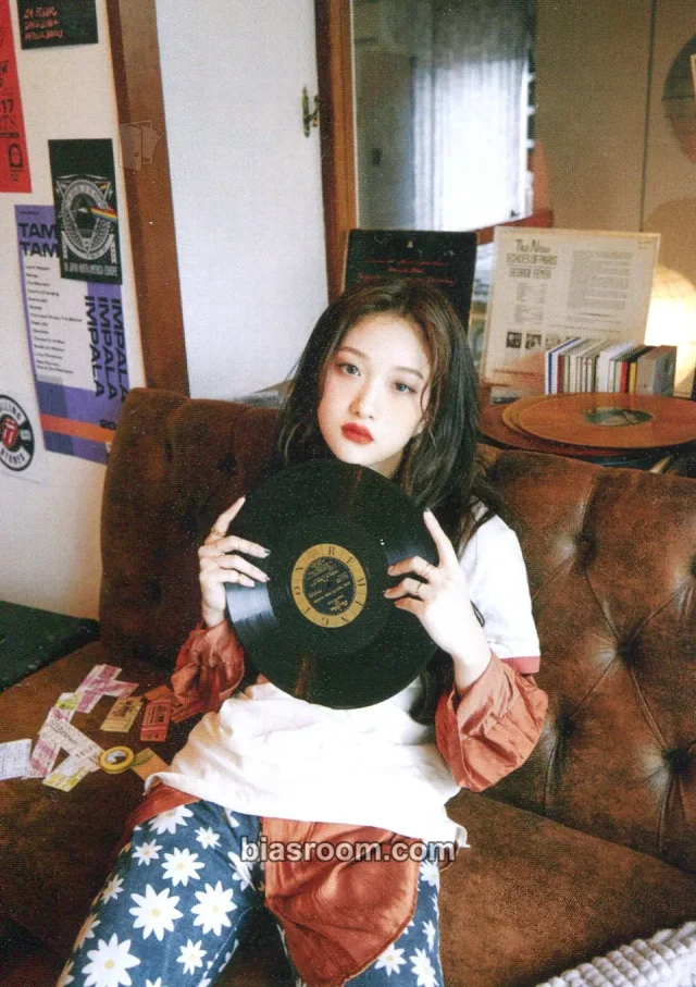 Seoyeon (Y:SY) fromis_9 My Little Society K-pop photocard