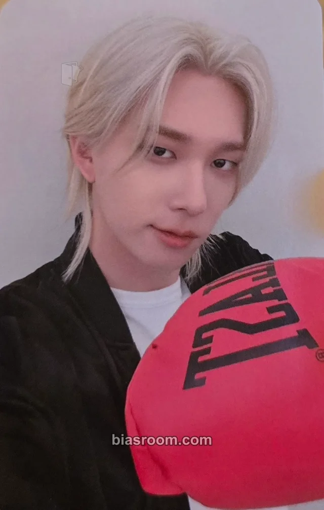 Theo P1Harmony DUH! K-pop photocard