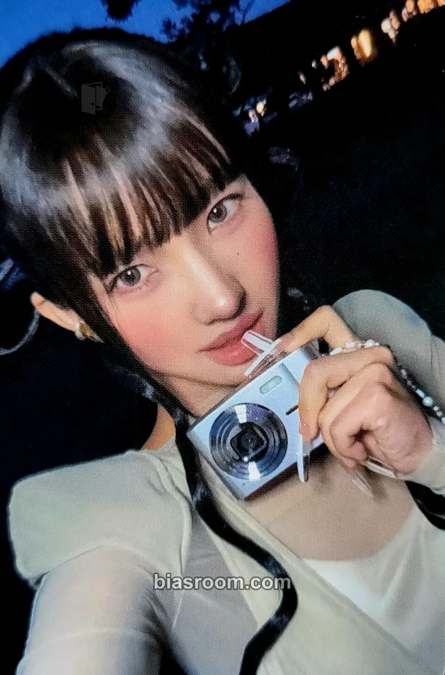 Soyeon i-dle What a Wonderful Life K-pop photocard