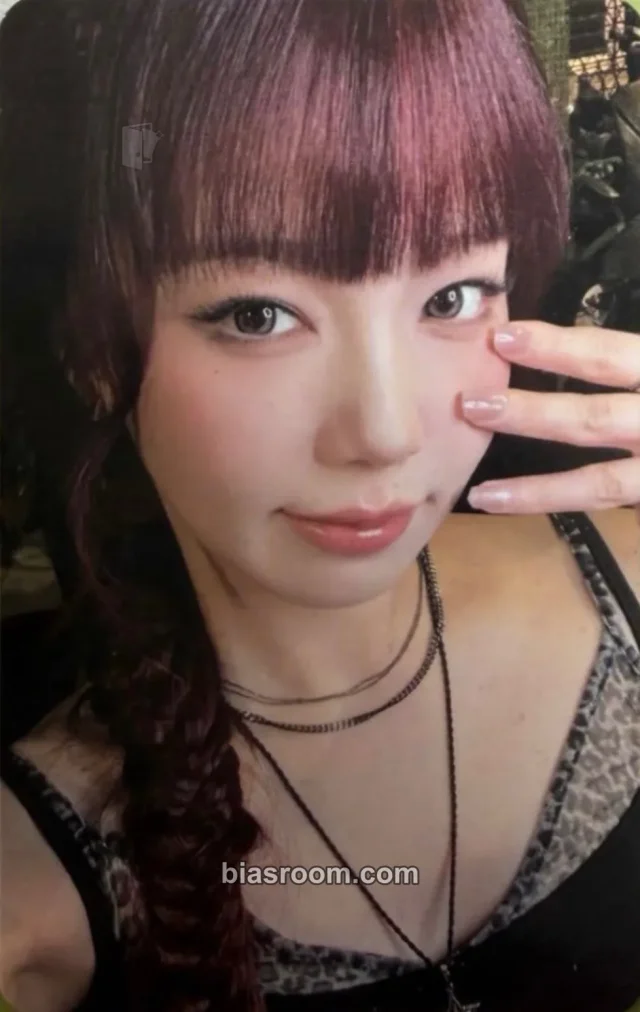 Ayaka NiziU Sour Grapes K-pop photocard
