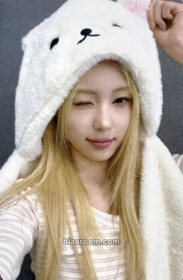 Hwayeon ifeye As If K-pop photocard