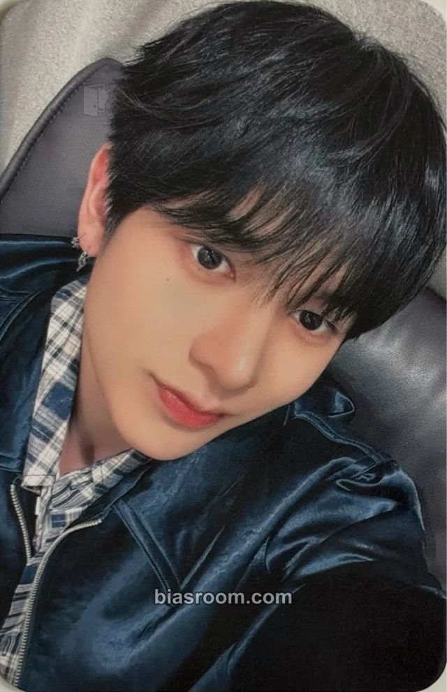 Turn NAZE NAZE K-pop photocard