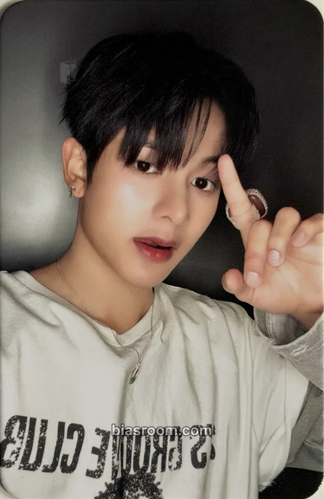 Turn NAZE NAZE K-pop photocard