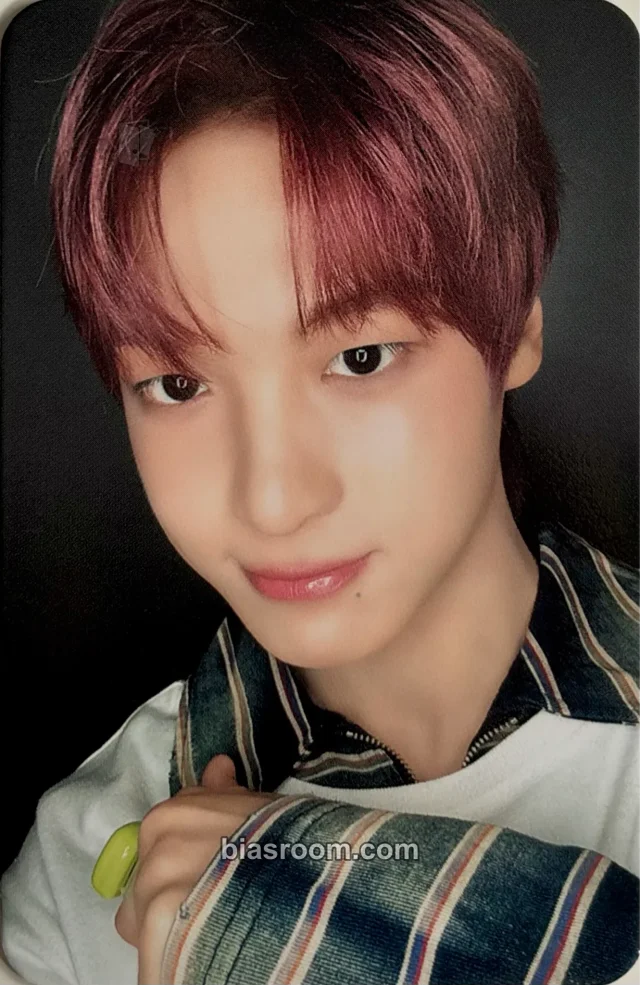 Kimkun NAZE NAZE K-pop photocard