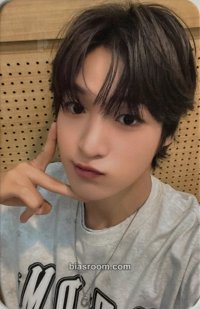 Kimkun NAZE NAZE K-pop photocard