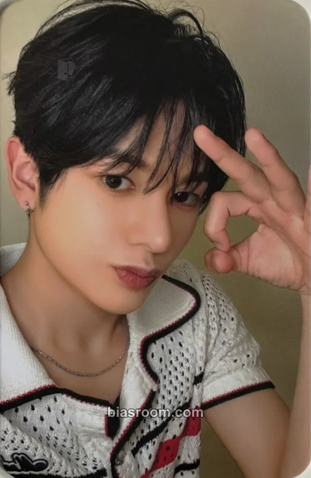 Turn NAZE NAZE K-pop photocard