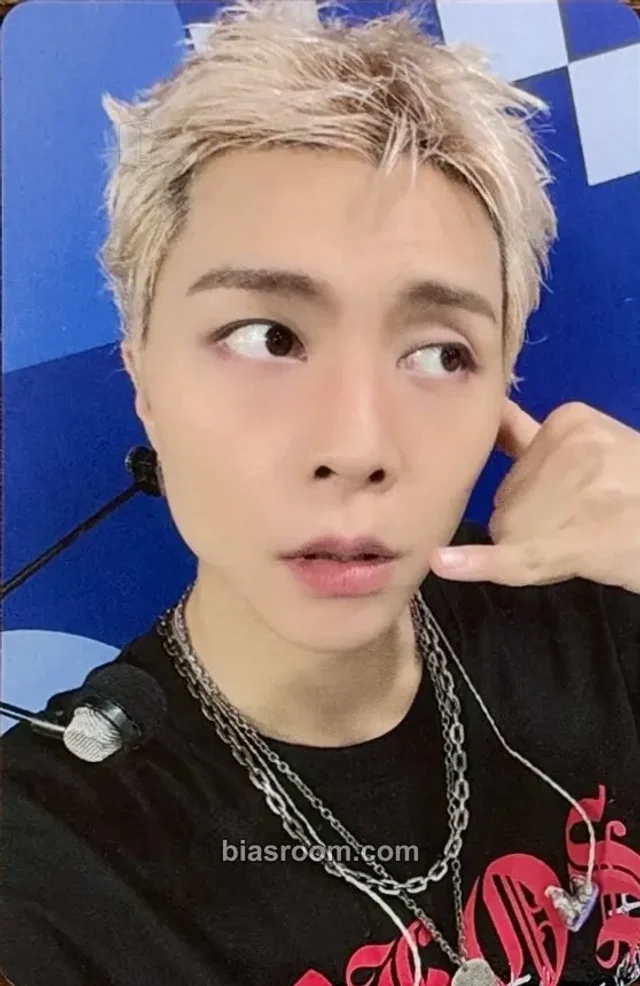 Photocard K-pop Johnny NCT 127 BLINGY