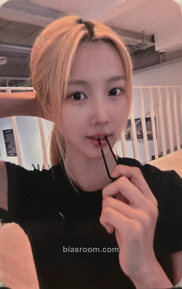 Photocard K-pop di Yoohyeon Dreamcatcher YOOcation Guangzhou Fan Meeting