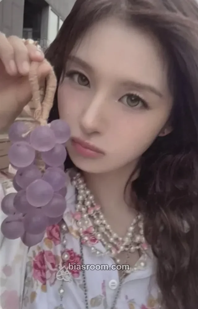 Sullyoon NMIXX Strange Muse K-pop photocard