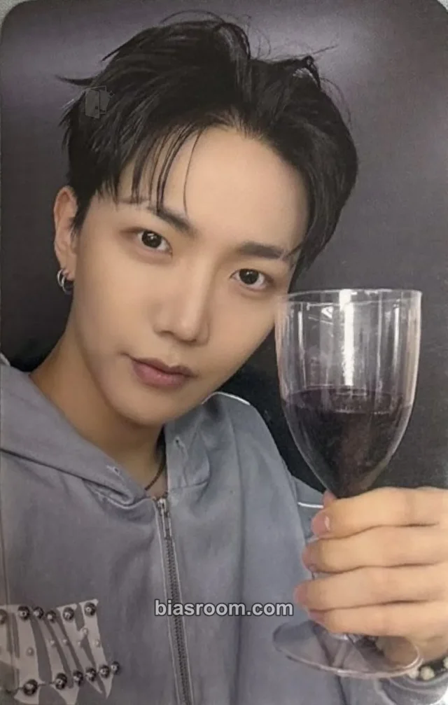 Hyunbin ALL(H)OURS Unbound K-pop photocard