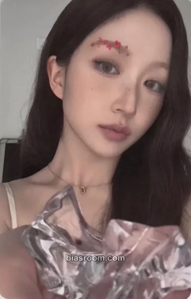 Haewon NMIXX Strange Muse K-pop photocard