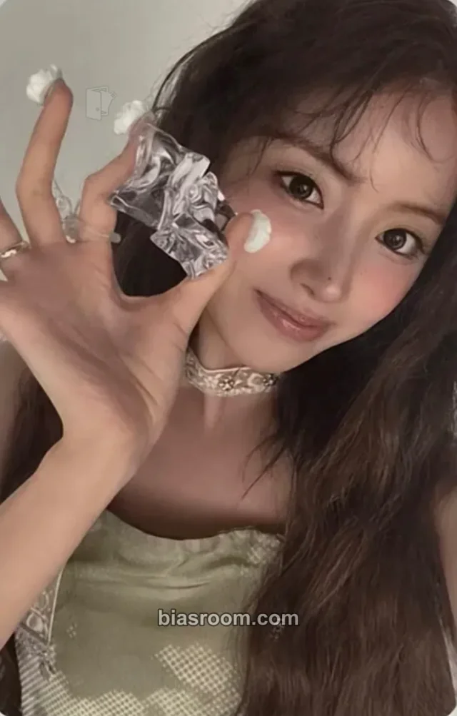 Jiwoo NMIXX Strange Muse K-pop photocard
