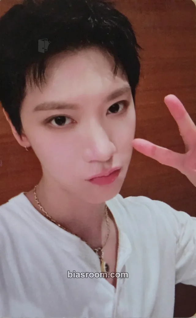 Ten WayV Eternal White K-pop photocard
