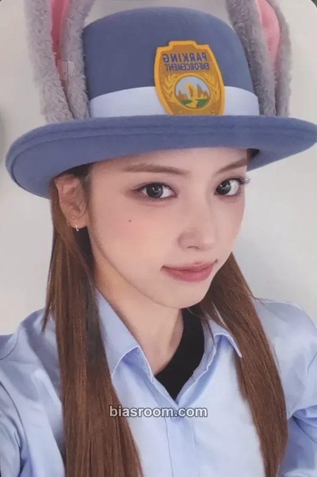 Photocard K-pop de Jiwoo NMIXX Strange Muse