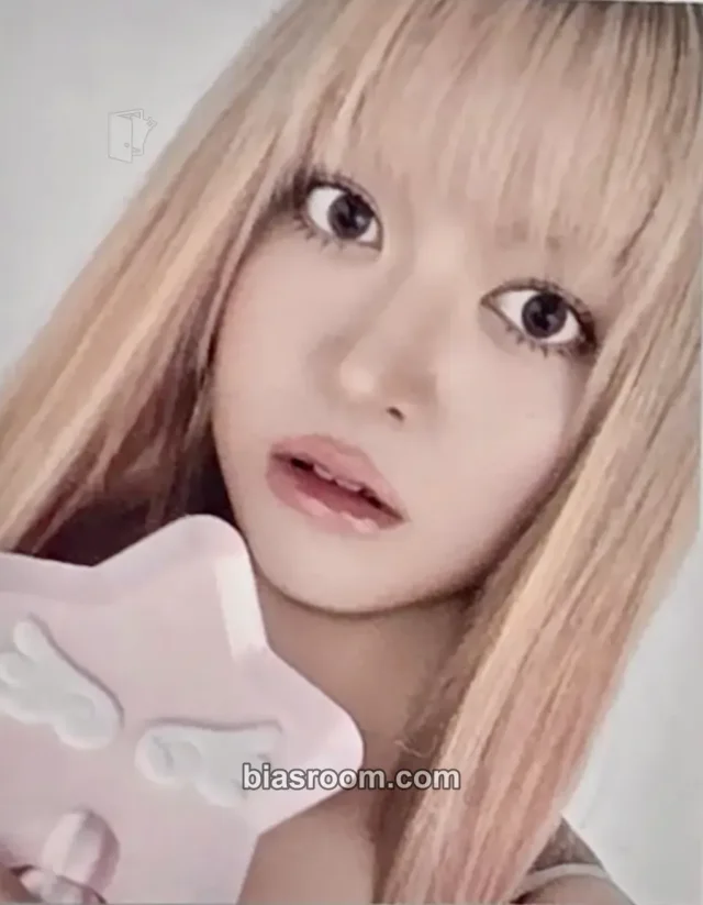 Photocard K-pop Lily NMIXX Strange Muse