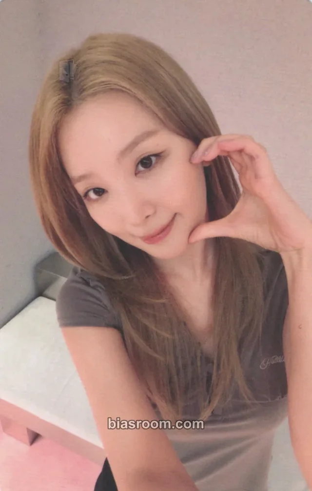 Seulgi Red Velvet Velvet Summer K-pop Photocard