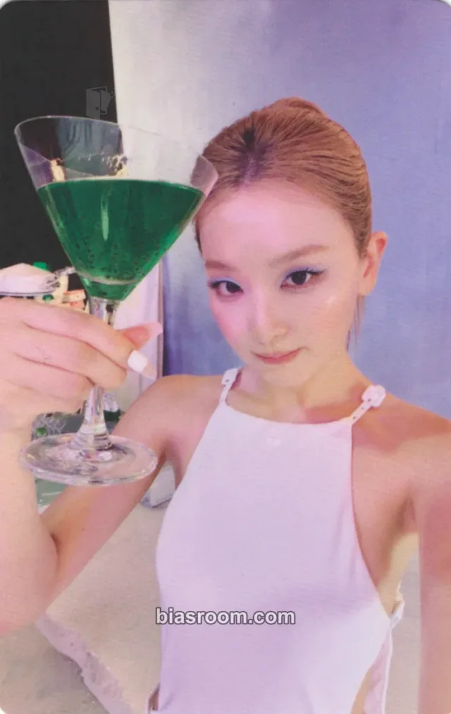 Seulgi Red Velvet Velvet Summer K-pop Photocard