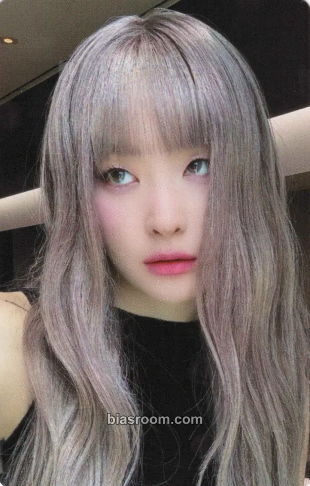 Photocard K-pop di Seulgi Red Velvet Tilt