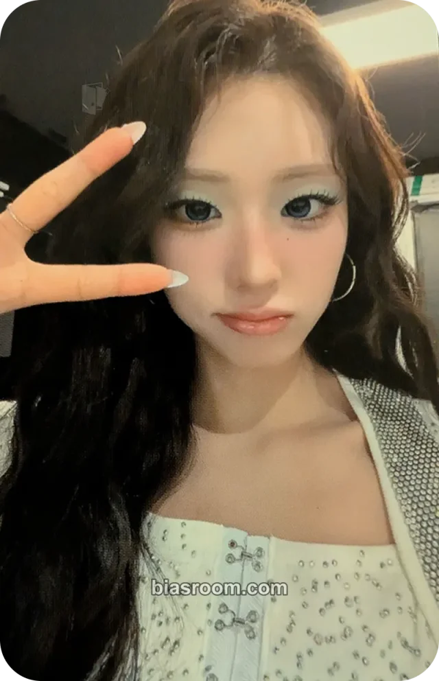 Joonie ICHILLIN’ Look At Me! K-pop photocard