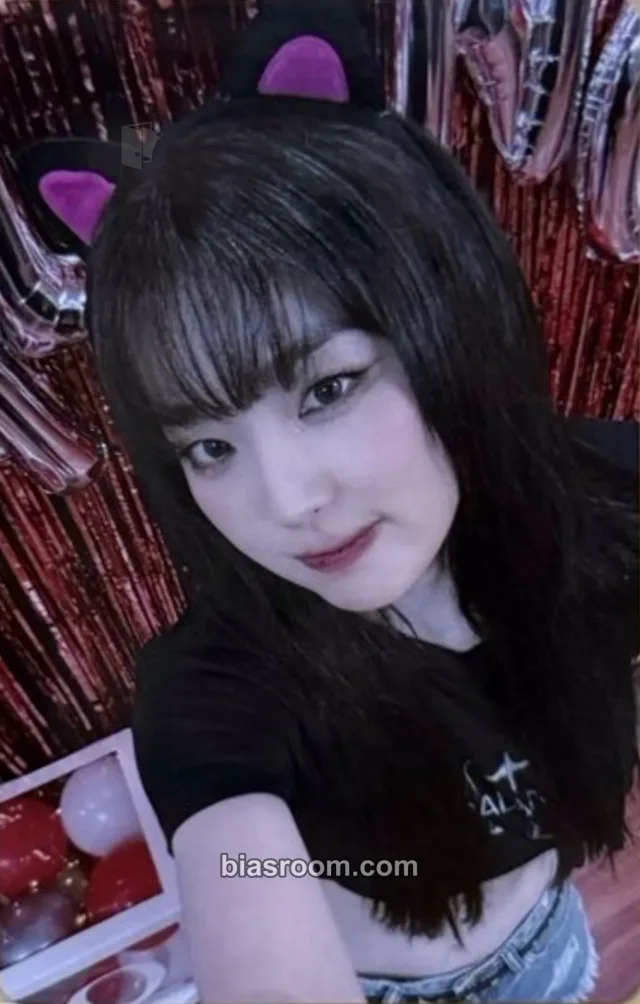 Photocard K-pop di Seulgi Red Velvet 11th Anniversary