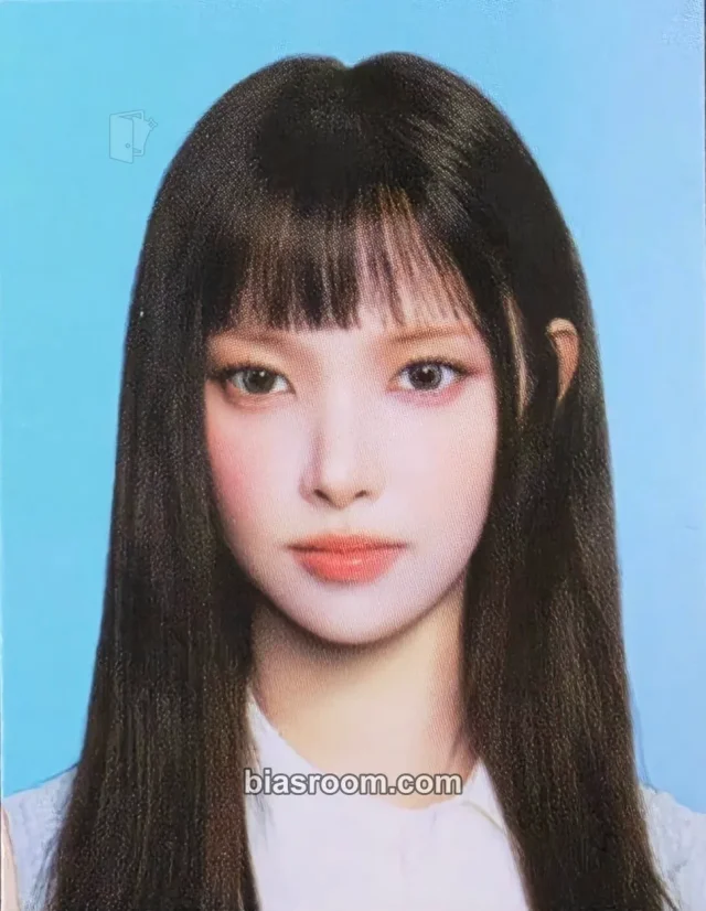 Photocard K-pop Yunah ILLIT ILLIT LIVE ‘PRESS START♥︎︎︎’