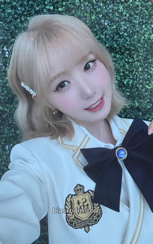 Hitomi SAY MY NAME SAY MY ACADEMY K-pop photocard