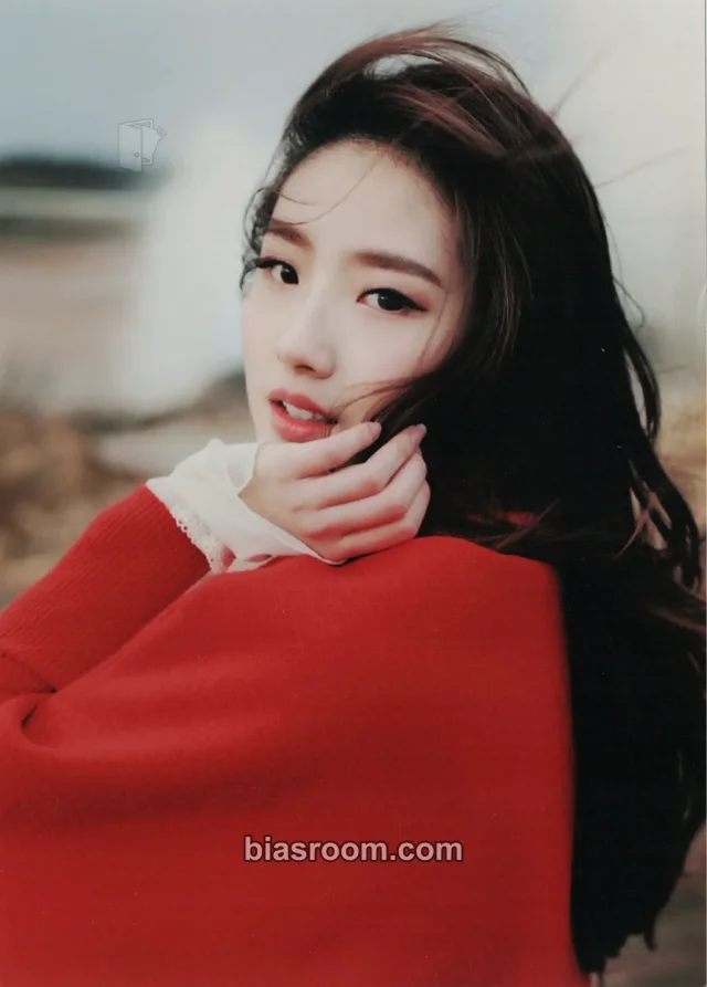 Photocard K-pop HaSeul LOONA FamilyMart