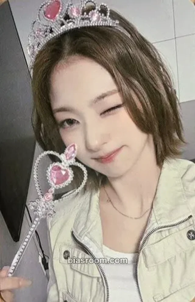 Photocard K-pop de Nagyung fromis_9 Glow ME