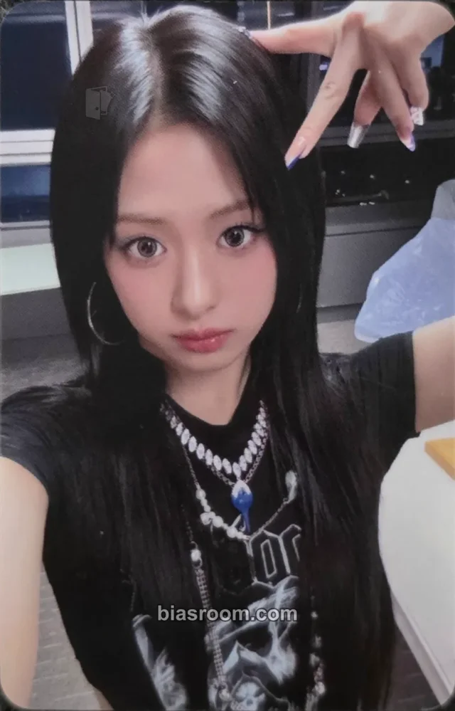 Photocard K-pop di Ahyeon BABYMONSTER CHOOM World Tour