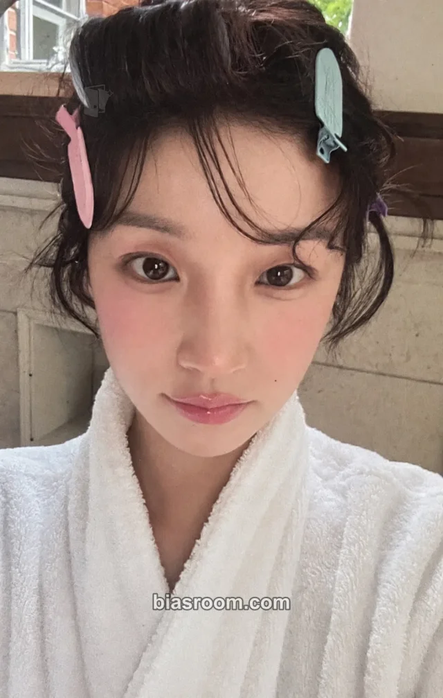 Yuqi i-dle 二十七 (27) K-pop photocard