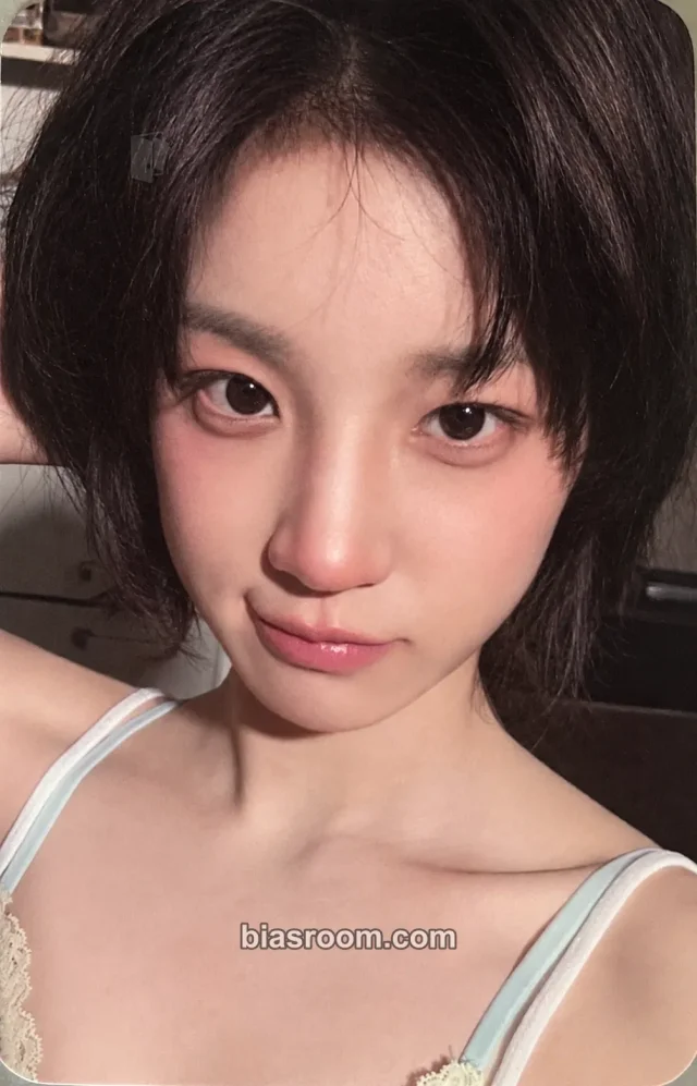 Yuqi i-dle 二十七 (27) K-pop photocard