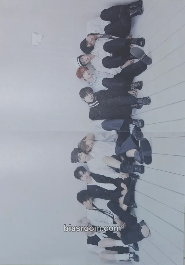 CRAVITY sonorous K-pop photocard