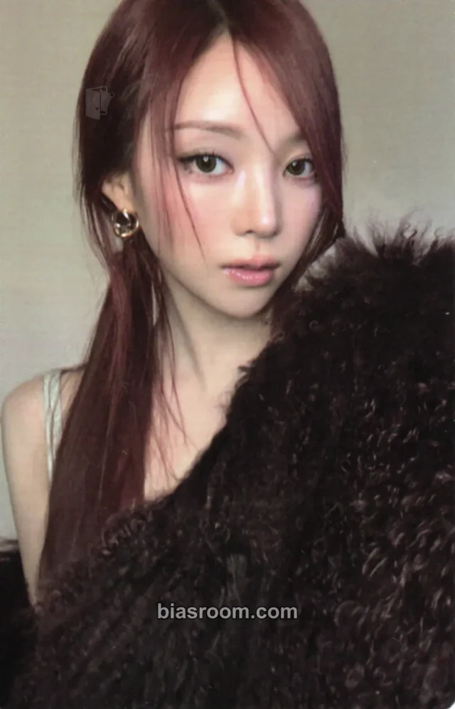 Narin MEOVV GO HARD K-pop photocard