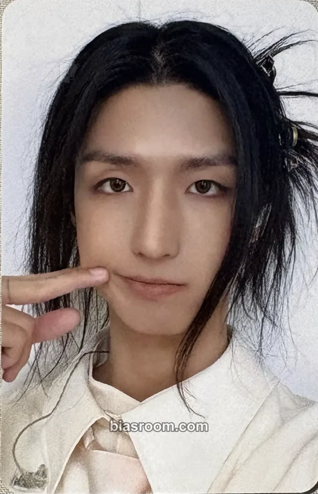 Jun Han Xdinary Heroes IMPULSE K-pop photocard