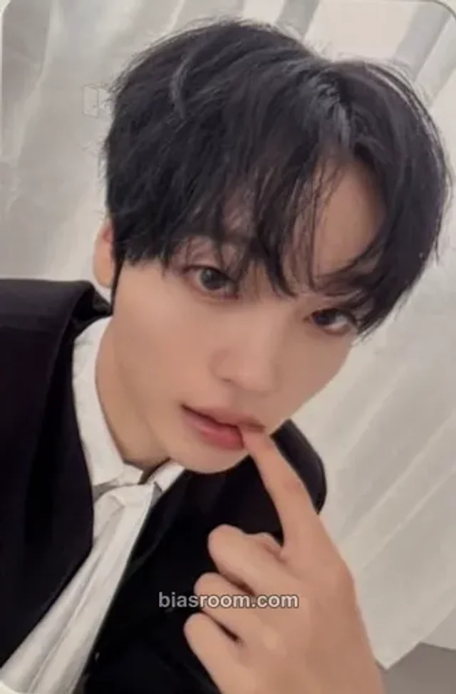 Hyeongjun CRAVITY sonorous K-pop photocard