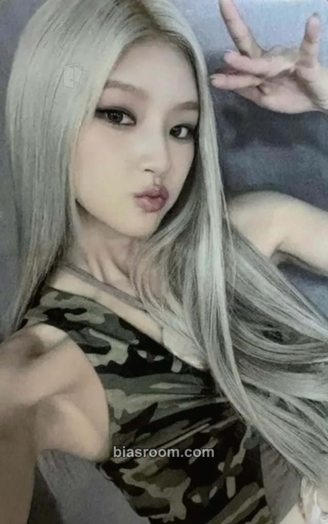 Haneul KISS OF LIFE SWEAT (Japanese ep) K-pop 小卡