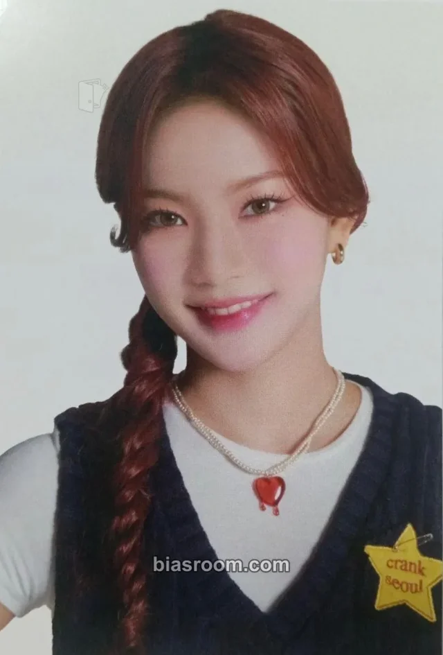 Isa STAYC Teddy Bear (Japanese Ver.) K-pop photocard