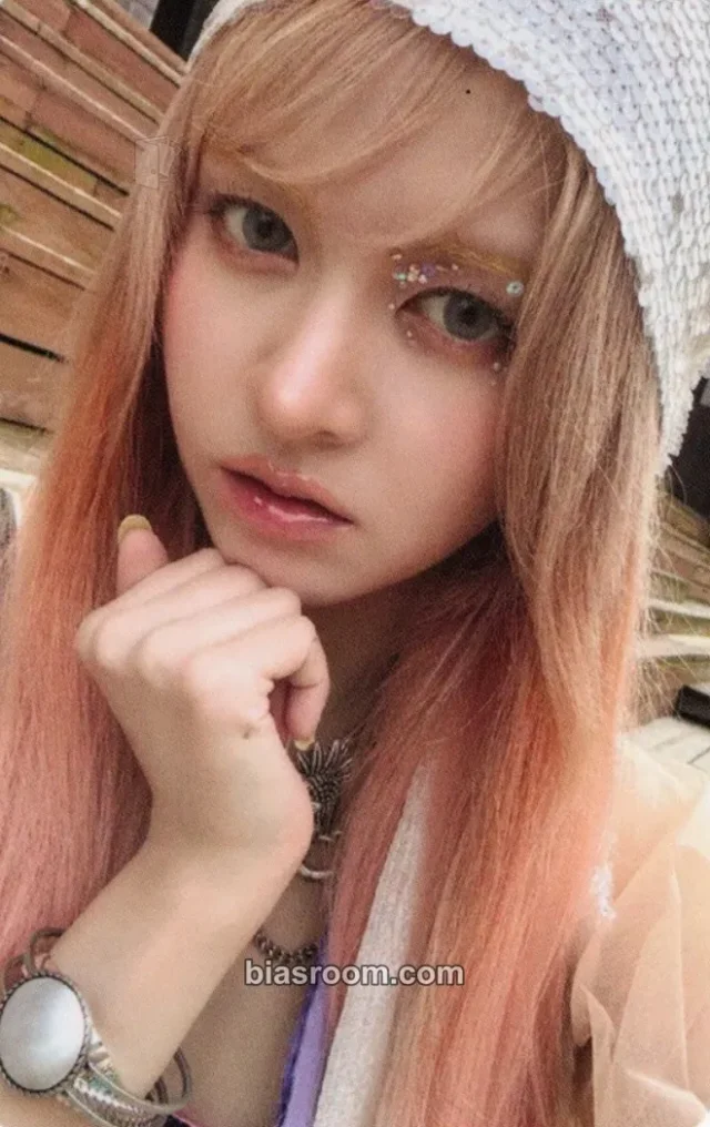 Lily NMIXX Strange Muse K-pop photocard