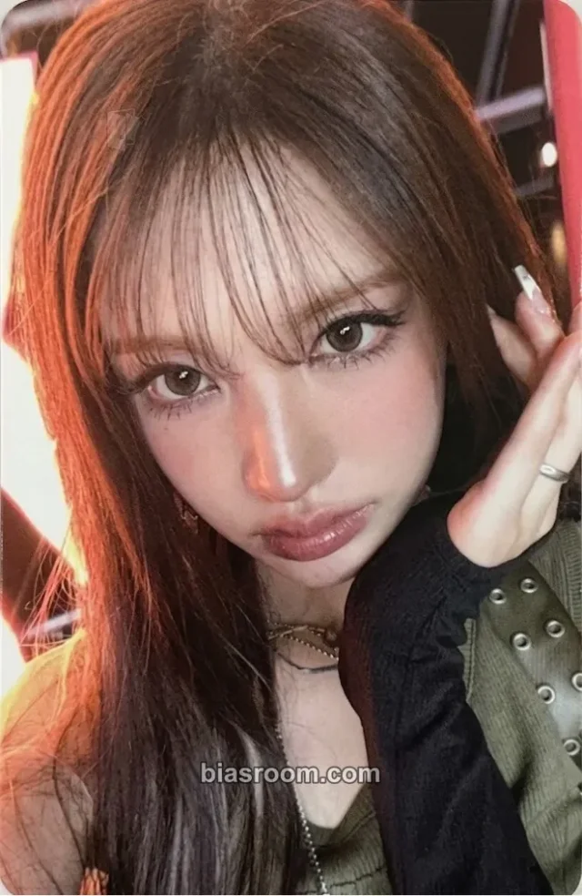 Liz IVE Looks Can Kill K-pop photocard