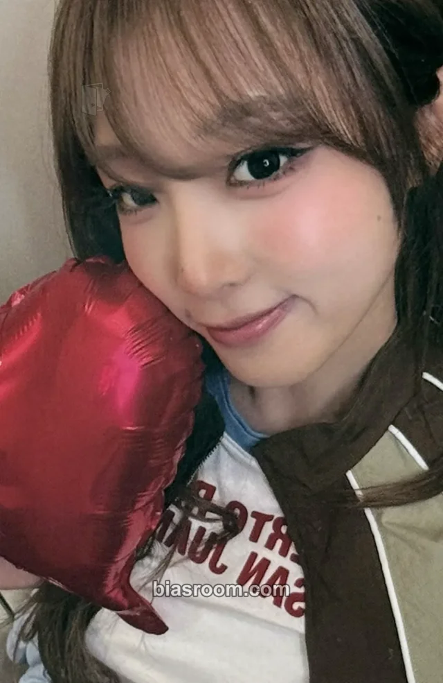 Yena Yena 2026 YENA ENCORE LIVE 'The Otherworldly Tale: Theatrical Edition' K-pop photocard