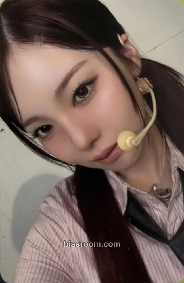 Ayaka NiziU Sour Grapes K-pop photocard