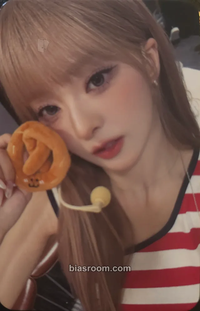 Nagyung fromis_9 Glow ME K-pop photocard