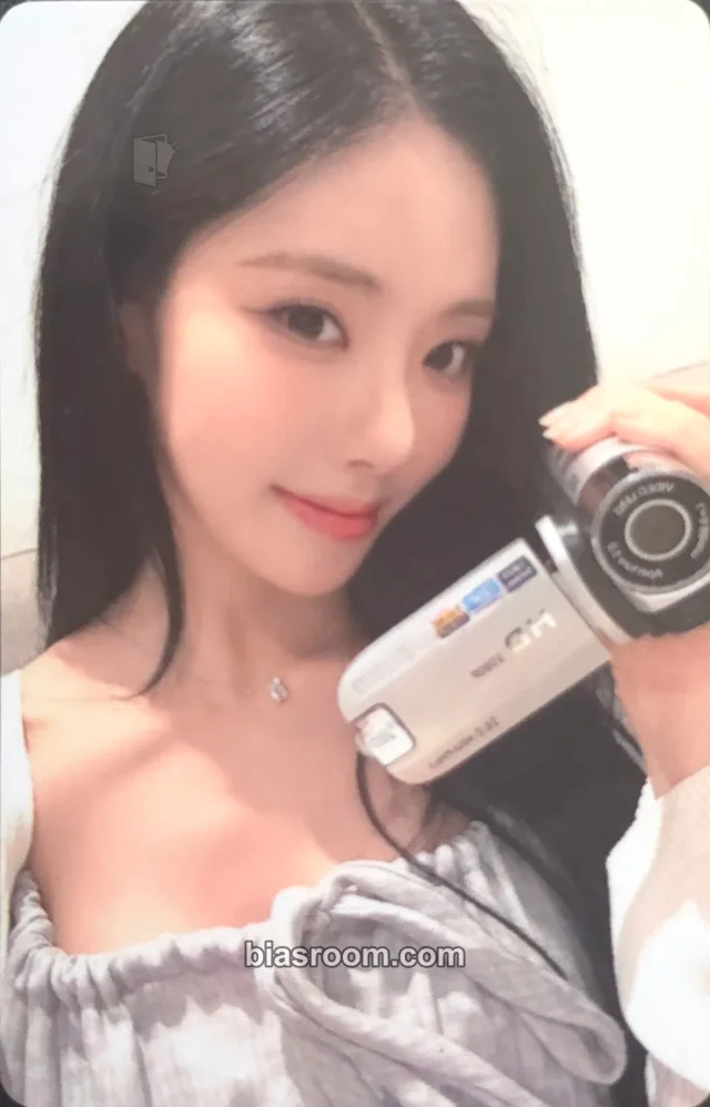 Jiwon fromis_9 Glow ME K-pop photocard