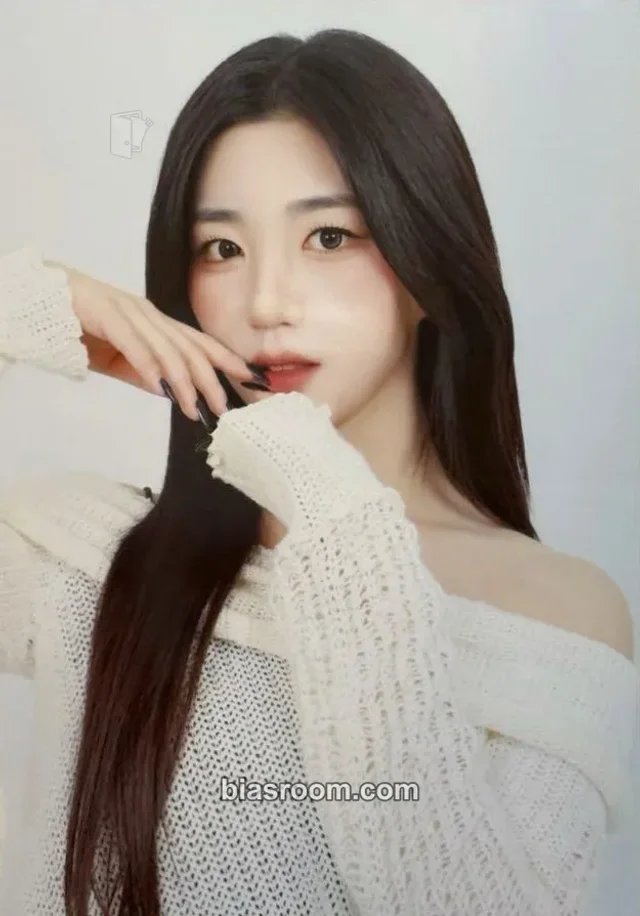 Sohyun tripleS Special Japan Online Lottery K-pop photocard