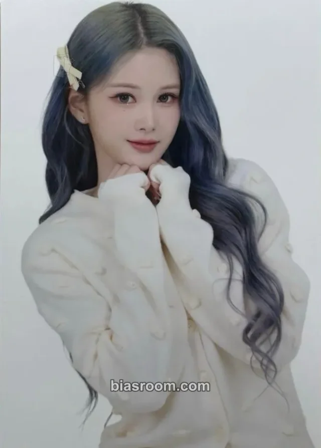 Mayu tripleS Special Japan Online Lottery K-pop photocard