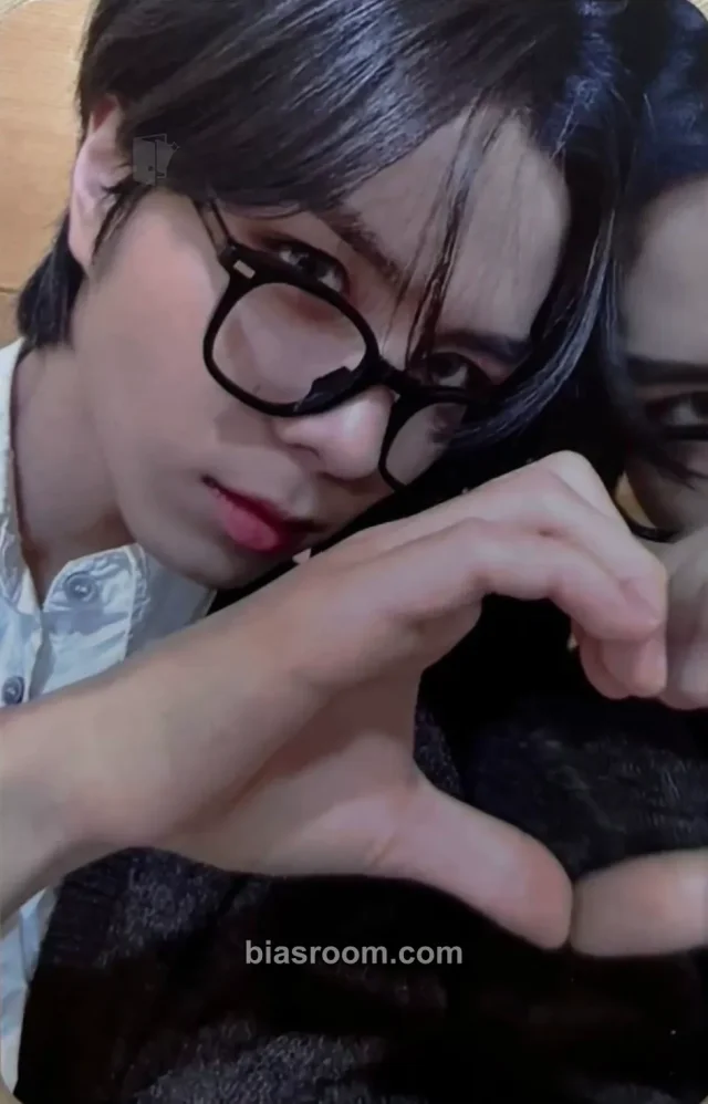 Yejun E’LAST iDENTIFICATION K-pop photocard