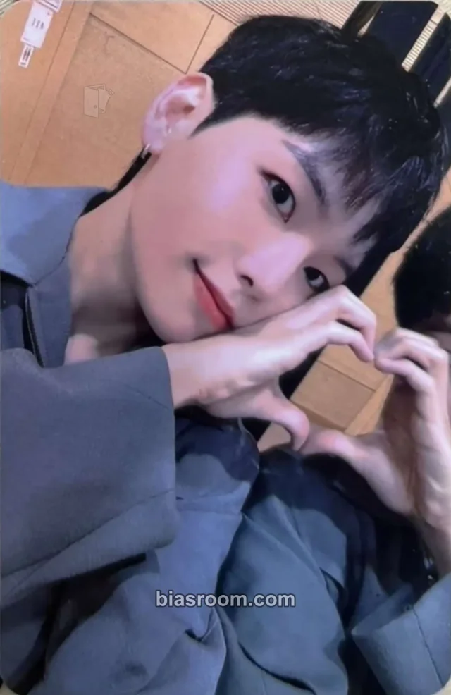 Rano E’LAST iDENTIFICATION K-pop photocard