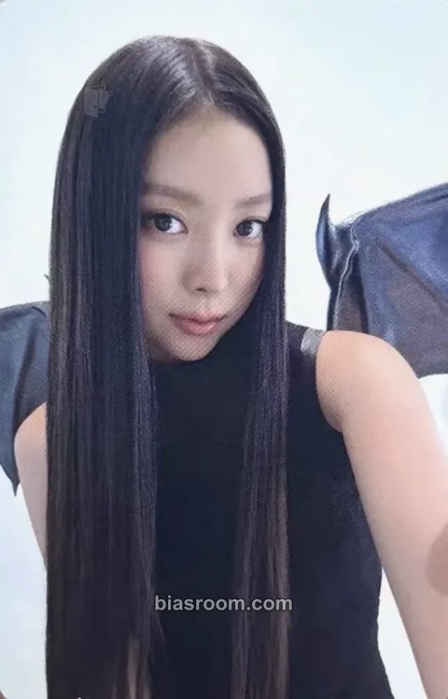 Narin MEOVV [MY EYES OPEN VVIDE] Pop-Ups K-pop photocard